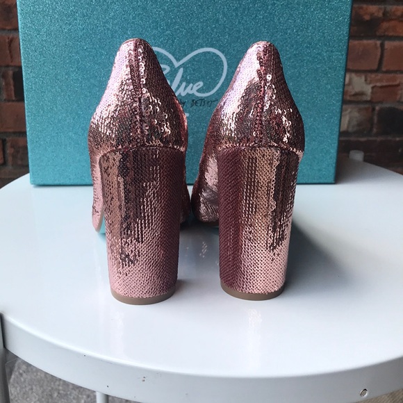 Betsey Johnson Sequined Heels! - Picture 4 of 6